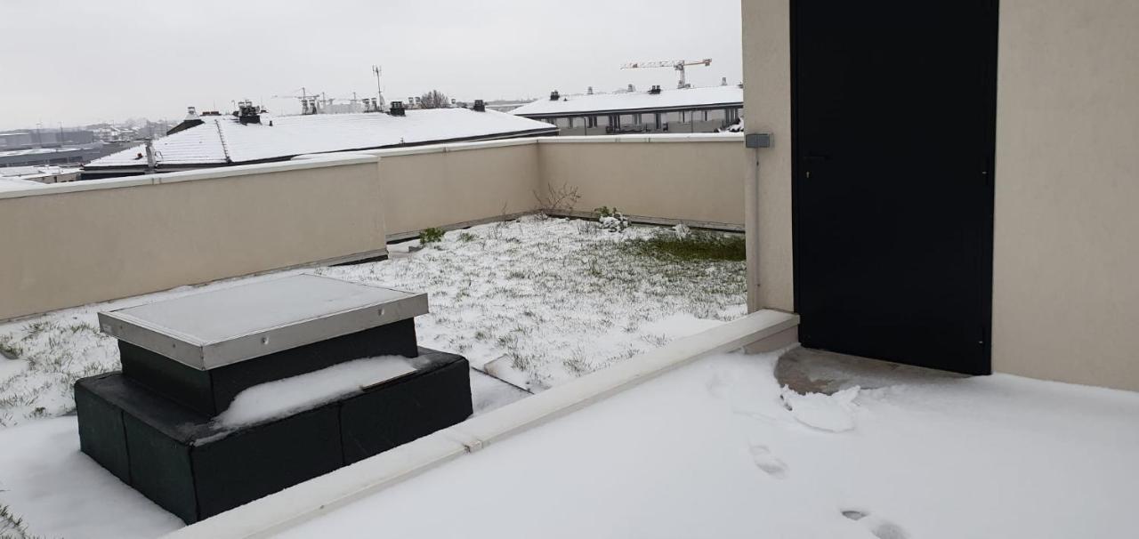 Hotel Le Privilege La Courneuve Exterior photo